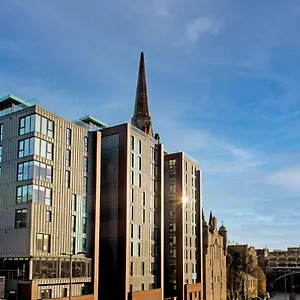 Chic And At The Point In Aberdeen