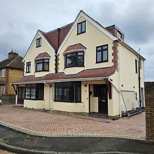 Shortwood , Staines-upon-Thames United Kingdom
