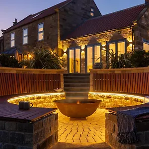 Sandfield House , Whitby United Kingdom